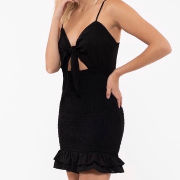 SALE!! SWEET KISS SMOCK DRESS - Picture 3 of 6